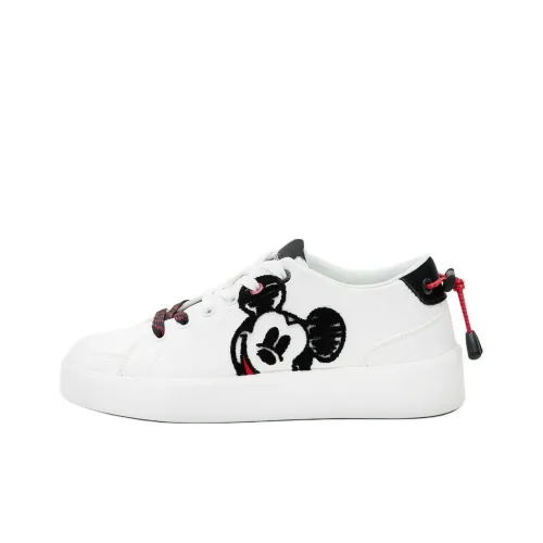 Desigual Низкие Кроссовки для скейтбординга Женские Белые