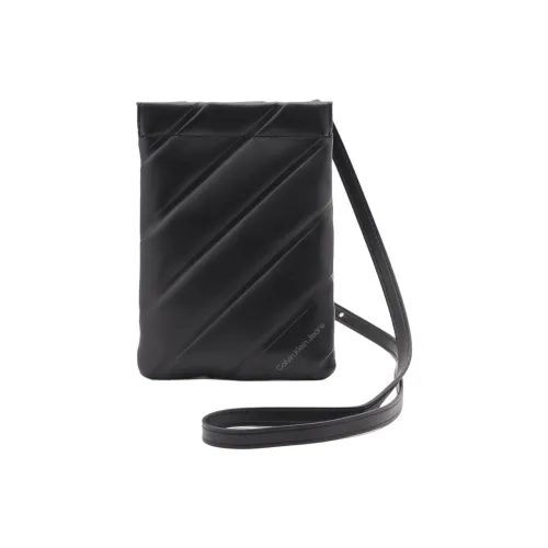 CALVIN KLEIN Полиуретан Чехол для телефона Сумка через плечо Женская Черная