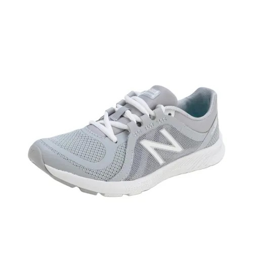 New Balance NB FuelCore Low Беговые кроссовки Женские Светло-серые