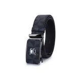 Серебристая пряжка