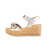 Серебристый