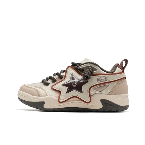 XTEP Sanrio Co Branded Низкие Кроссовки для Скейтбординга Женские Фундуковый Red Earth Оранжевый