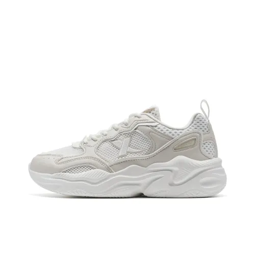 XTEP Casual MID Топ Белый Песочный Серый/Парусный Белый Женский