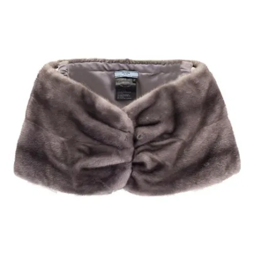 PRADA Шали Женские