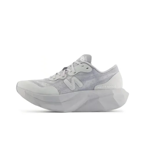 District Vision x New Balance Elite v4 Low Top Trail Беговые кроссовки Женские Алюминиево-серый