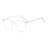 Прозрачный