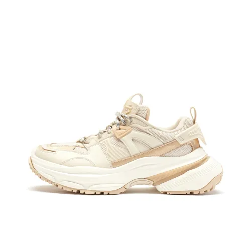 STARTER Потертые массивные кеды Низкие кеды Женские Бежевые