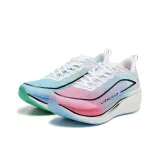 Белый, синий, розовый, несовпадающие цвета