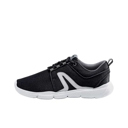 DECATHLON Беговые кроссовки Low Top Черные Женские
