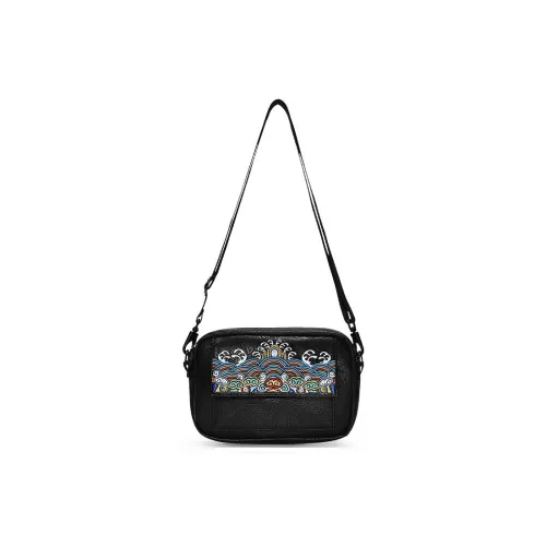 Вышивка PVC Водоотталкивающий Повседневный Коммутирование Wear Почтальон Сумка на плечо Унисекс Черный