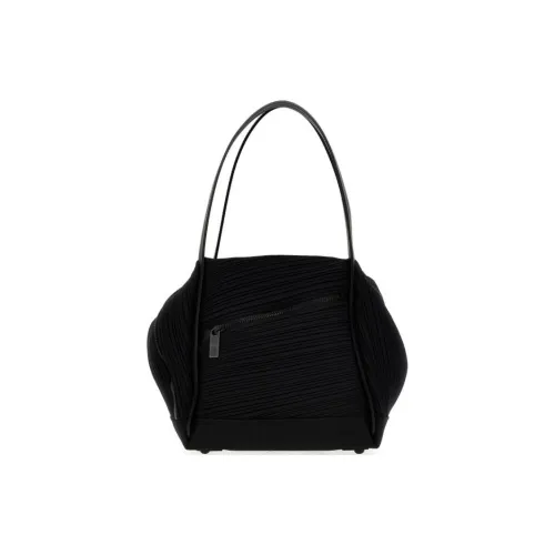 PLEATS PLEASE ISSEY MIYAKE Полиэстер Сумка через плечо Женская Черная