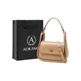 Кремово-абрикосовый