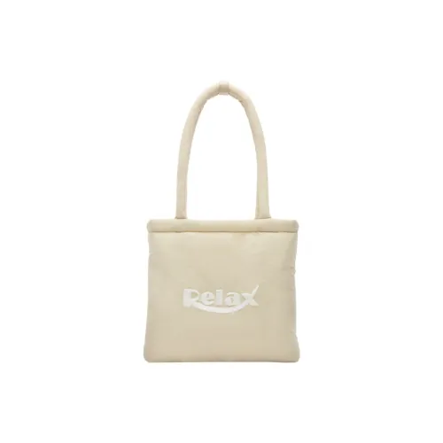 Art Traces Нейлоновая сумка-тоут сумка через плечо стандартная женская цвет матовый миндаль