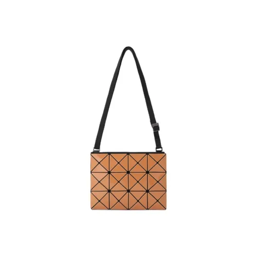 ISSEY MIYAKE Сумки через плечо Женские