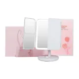 Розовая подарочная коробка белого цвета