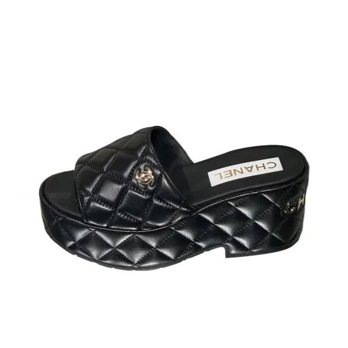 CHANEL Слипоны Черные Женские