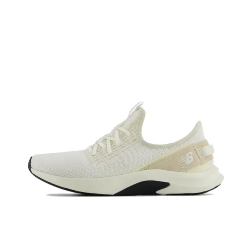 New Balance DynaSoft Nergize Sport v2 Low Топ Повседневные Беговые Кроссовки Женские Бежевые