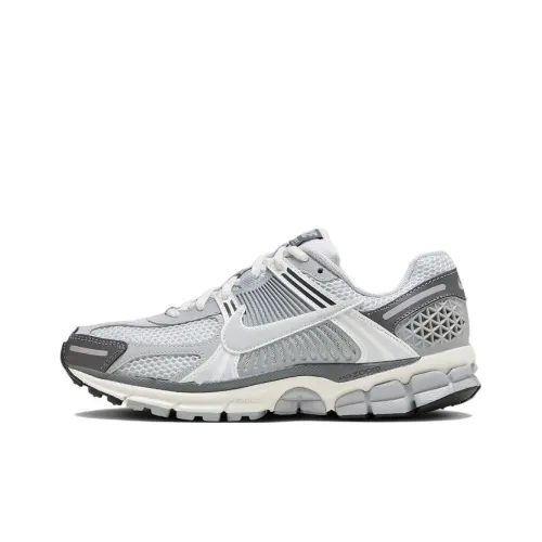 Nike Air Zoom Vomero 5 Беговые кроссовки Низкий Топ Женские
