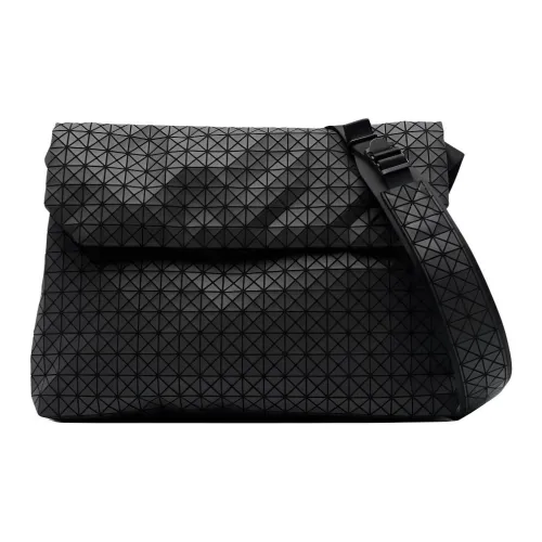 ISSEY MIYAKE Сумки через плечо Мужской