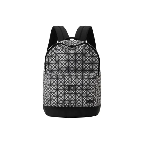 ISSEY MIYAKE Kuro Рюкзаки Унисекс