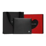 Ограниченная серия коробок с сердечками