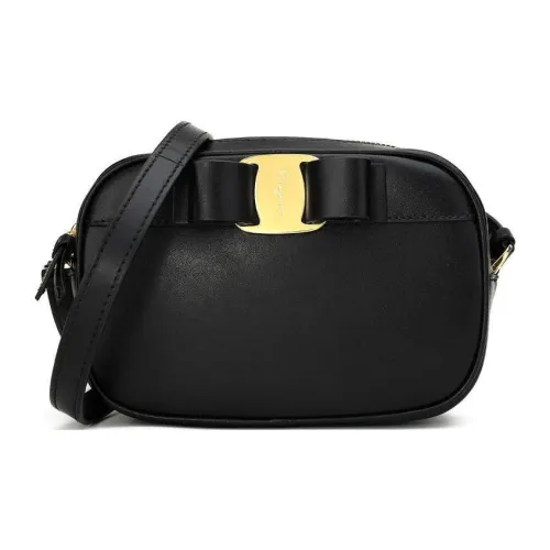 FERRAGAMO Телячья кожа Сумка через плечо Сумка на плечо Женская Черная