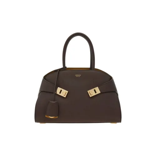 Ferragamo Сумка через плечо из коровьей кожи маленькая сумка женская коричневая