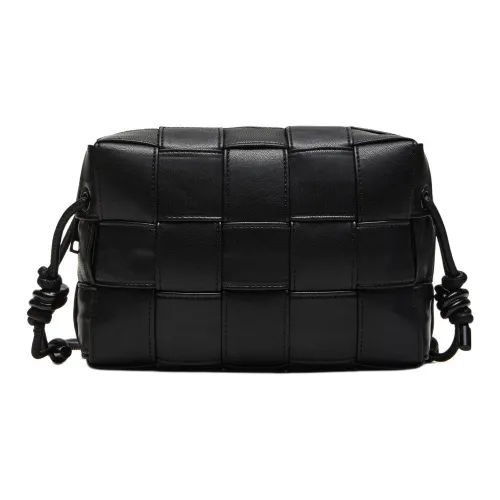 STEVE MADDEN Сумки через плечо Черные Женские