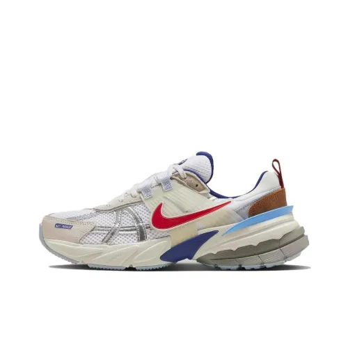 Nike V2K Run Беговые кроссовки Низкий топ Белый Серый Красный Женские