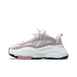 Бело-розовый