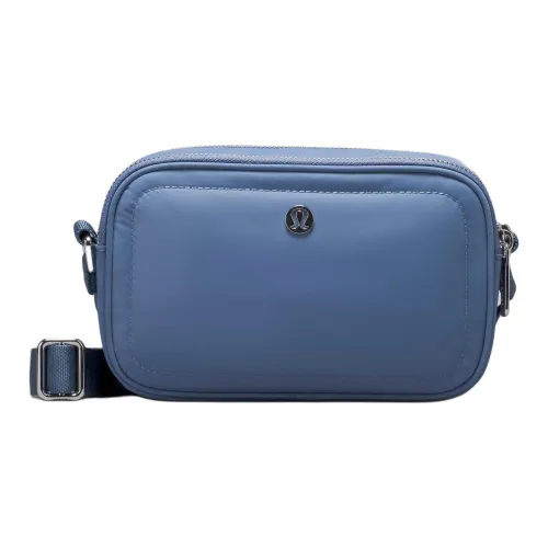 lululemon Переработанный нейлон Camera Сумка Сумка через плечо Стандартная Унисекс Оазис Синий