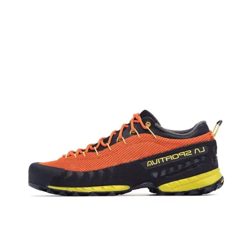 LA SPORTIVA Альпинистские и туристические ботинки Низкий верх Оранжевый Черный Мужской
