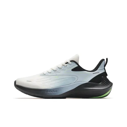 ANTA New Stinger Slip-resistant Abrasion-resistant Lightweight Low-Top Sprint Running Shoes Men's White Blue Black ANTA New Stinger Противоскользящий Устойчивый к истиранию Легкий Низкий Топ Спринт Беговые Кроссовки Мужские Белый Синий Черный