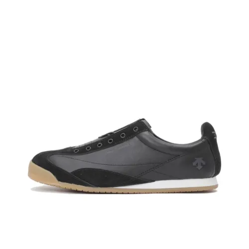DESCENTE Cron Racer Slip-resistant Abrasion-resistant Low Top Casual Shoes Unisex Black DESCENTE Cron Racer Противоскользящий Устойчивый к истиранию Низкий Топ Повседневная Обувь Унисекс Черный