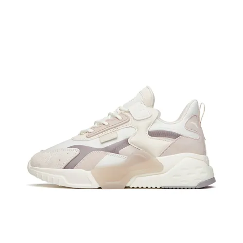 ANTA Rubik's cube Низкий топ Кроссовки с толстой подошвой Женские Белый Серый