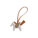 Светло-фиолетовый