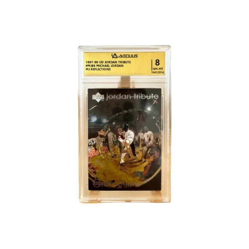 Верхняя Дека 1997-98 UD Jordan Быки 3D Голограмма Тека Рейтинг 8 Сертифицированные Карты 1 Упаковка