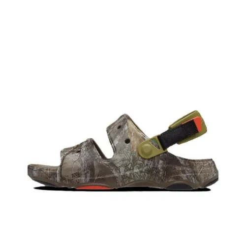 Crocs Classic Realtree V2 Пляжные сандалии Женские Коричневый