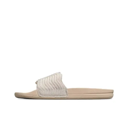 APL ATHLETIC PROPULSION LABS Слипоны Женские Бежевые