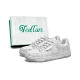 Лунный белый