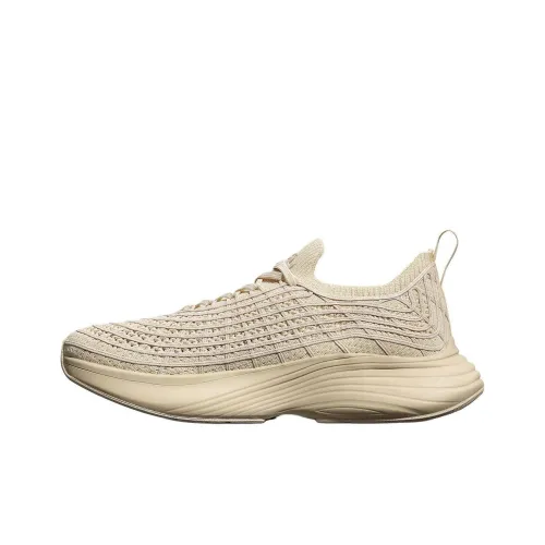 APL ATHLETIC PROPULSION LABS Беговые кроссовки Низкий Топ Бежевый Мужской