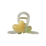 Бежевая заколка-краб в форме сердца