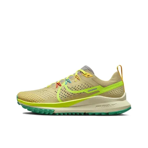 Nike Pegasus Trail 4 Беговые кроссовки Низкий Топ Женские