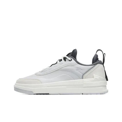 ANTA Bump Slip-Resistant Abrasion-Resistant And Balanced Low Top Skateboard Shoes Men's Light Silver Gray White ANTA Bump противоскользящие устойчивые к истиранию и сбалансированные низкие топ скейтборд обувь мужская светло-серебристый серый белый