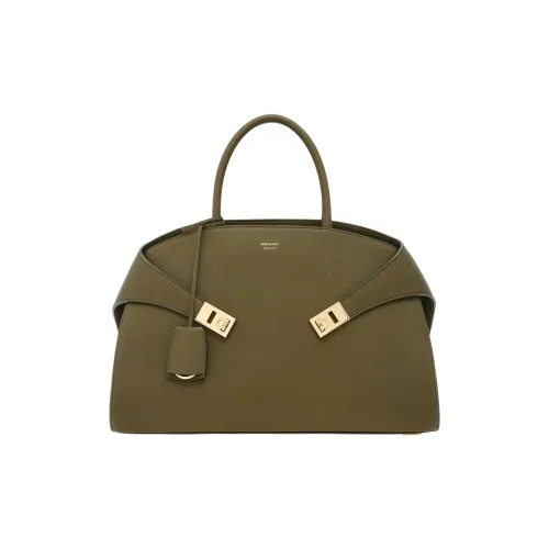 FERRAGAMO GANCINI Телячья кожа Сумка через плечо Сумка среднего размера Женская Оливково-зеленая