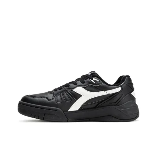 DIADORA Теннисные кроссовки Low Top Черные Унисекс