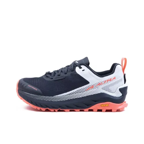 Altra Olympus 4 Амортизаторы Shock Absorbers Противоскользящие Устойчивые к истиранию Легкие Низкий Топ Беговые кроссовки Женские Черный белый