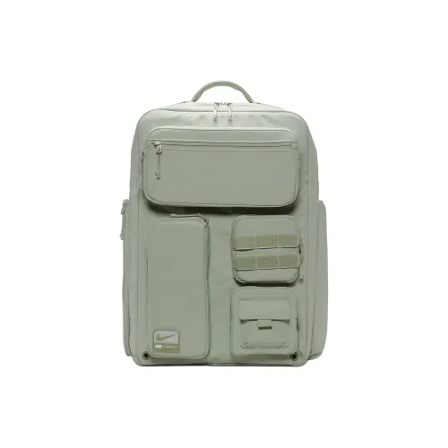 Рюкзак Nike из переработанного полиэстера унисекс масляный зеленый