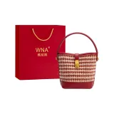 Красный, узор "гусиная лапка"