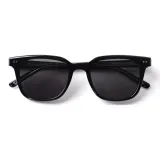 Черная резинка с темно-серыми линзами